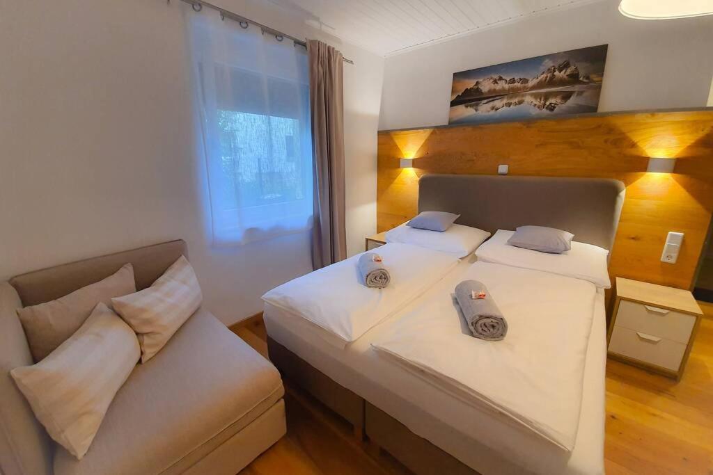 Tiny Kozma Apartment Bodensdorf Esterno foto